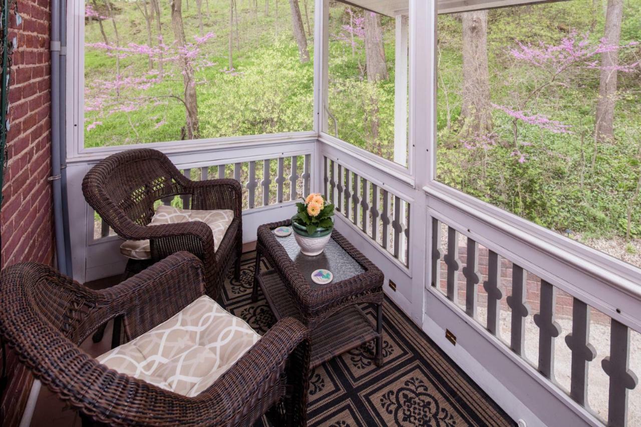 The Steamboat House Bed & Breakfast กาลีนา ภายนอก รูปภาพ