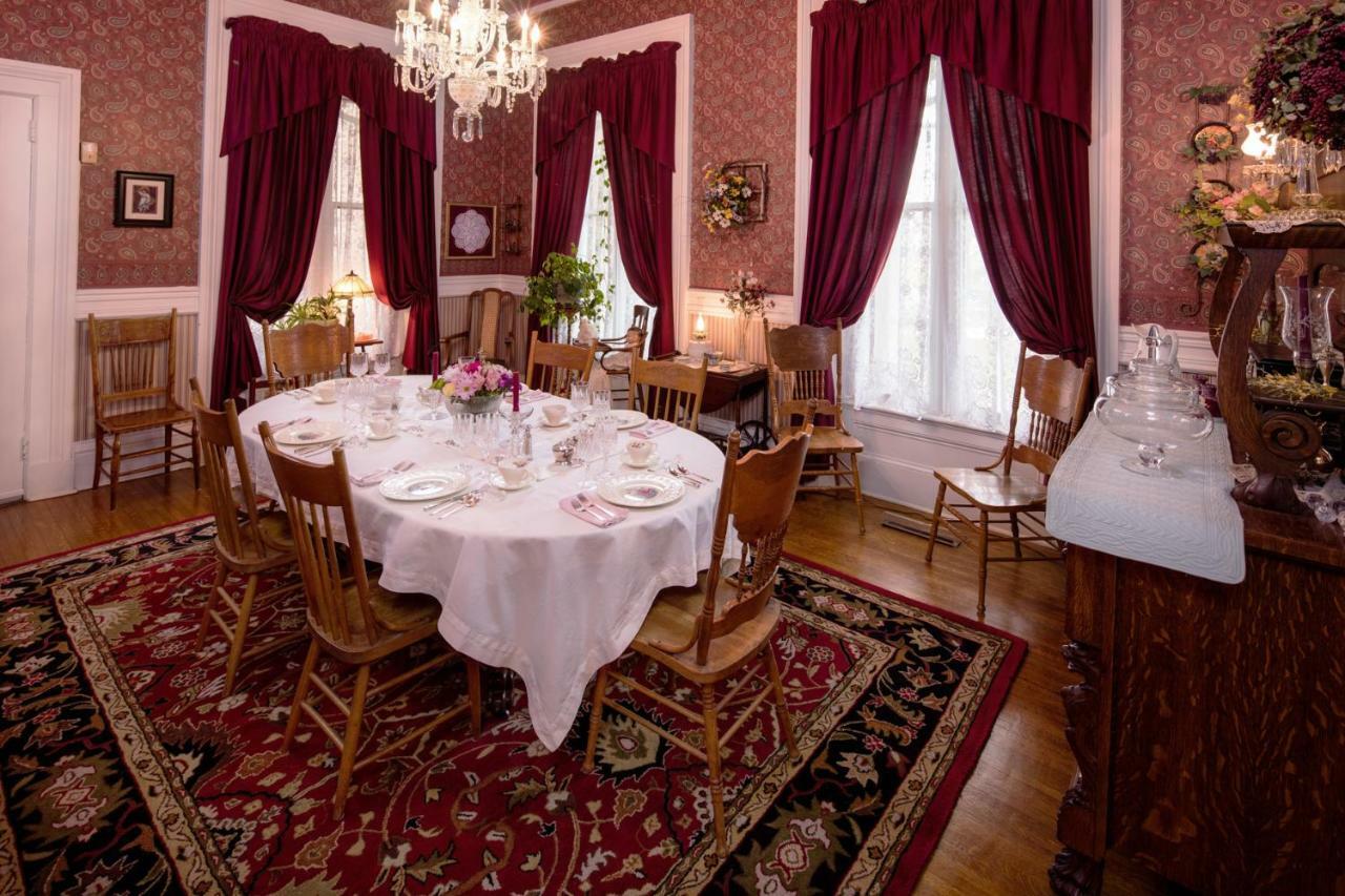The Steamboat House Bed & Breakfast กาลีนา ภายนอก รูปภาพ